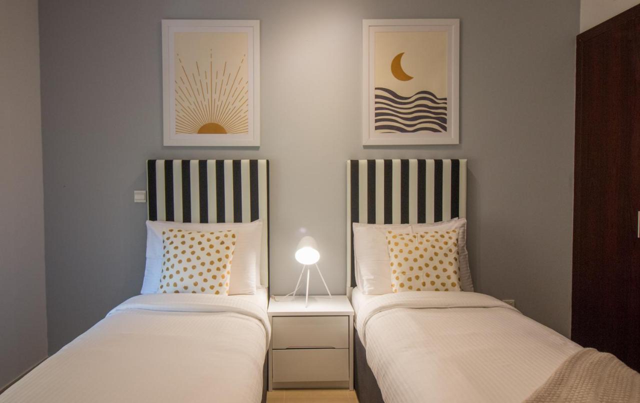 Premium 3BR! Partial Sea-View Apartment Dubai Bagian luar foto